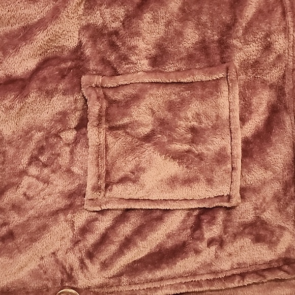 Purple Plush Angel Wrap. ONE SIZE - Picture 2 of 6